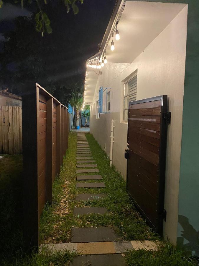 Private Suite W/ Full Backyard, Bbq, 5Min From Mia Miami Exterior foto